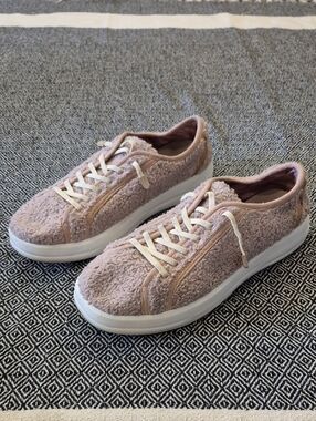 Hey Dude Karina Sherpa Tuscany Pink Slip On Sneakers Size 10